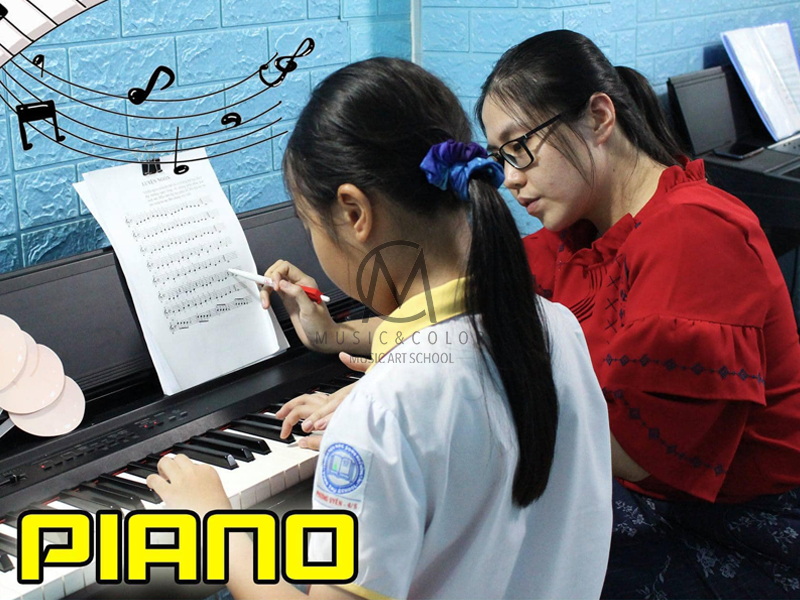 Khoá học piano tại Music & Color
