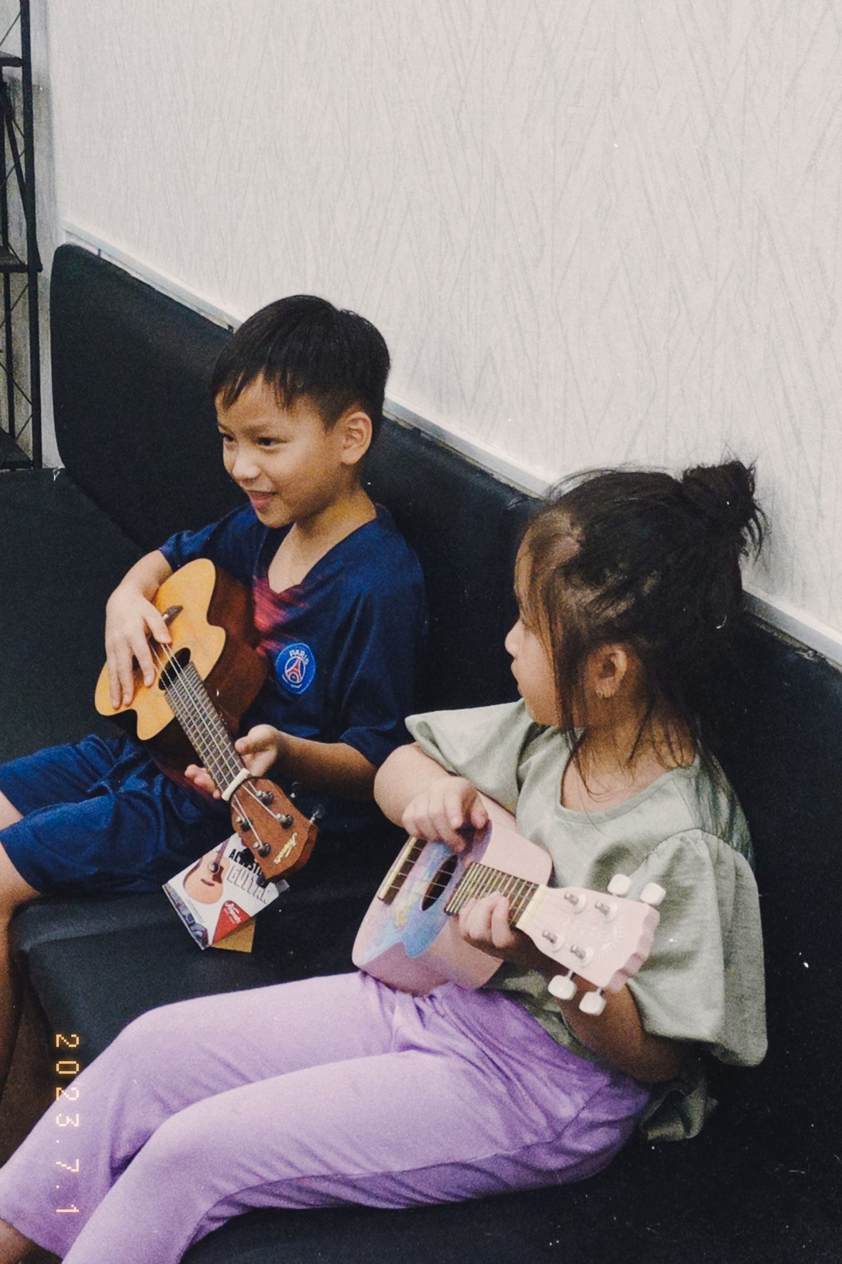 ukulele cho bé