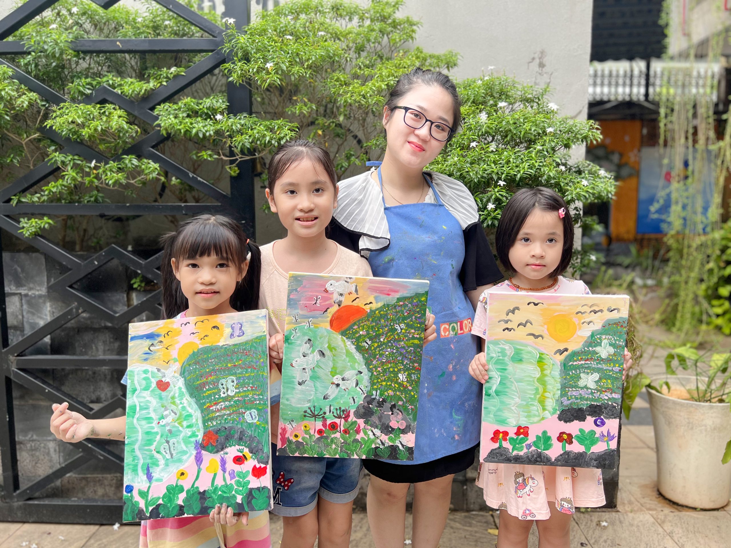 Kết thúc mùa hè với workshop vẽ tranh của Music & Color