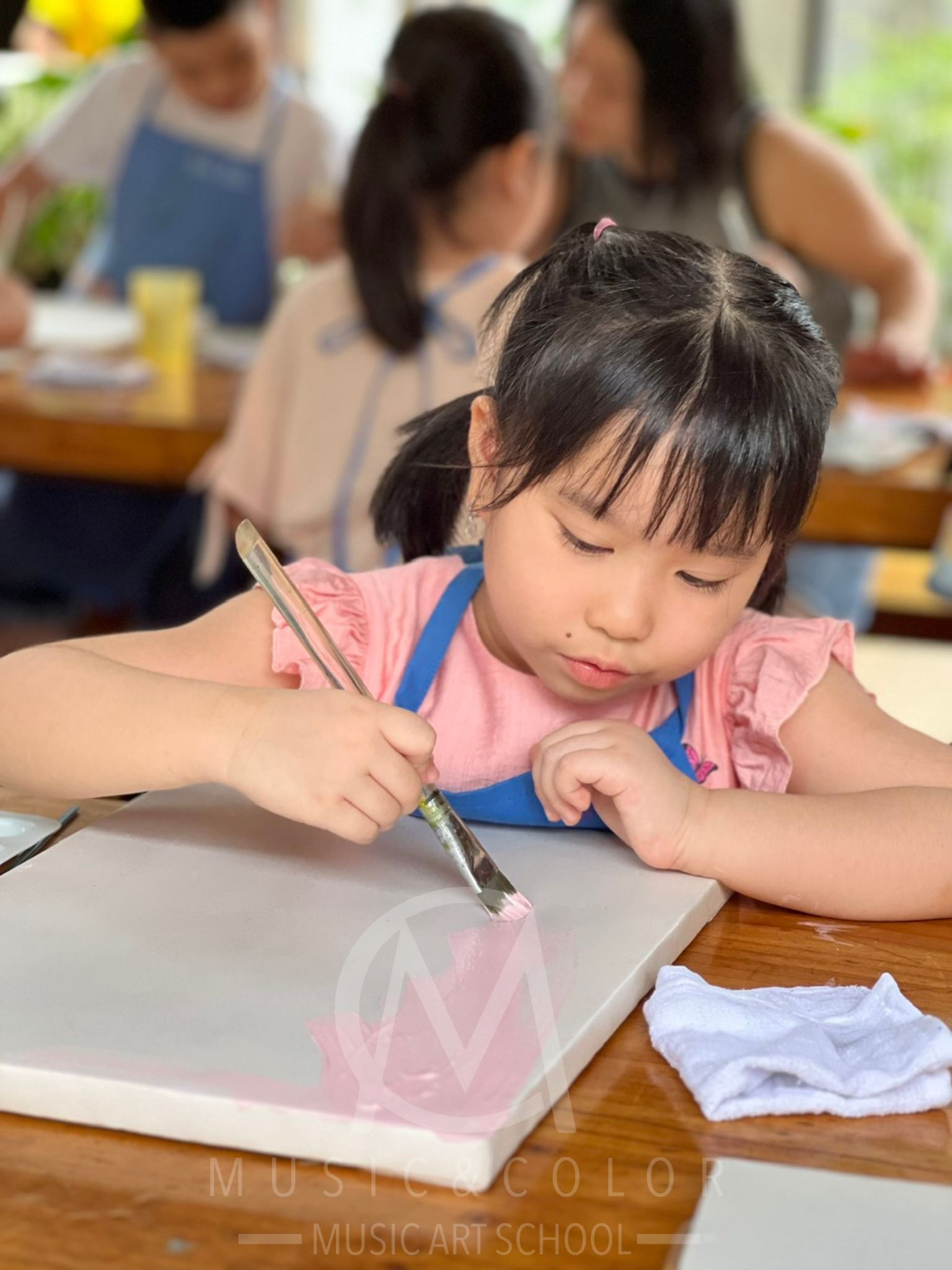 lớp vẽ tại Music&Color