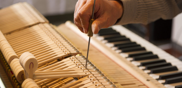 sửa chữa đàn piano cơ